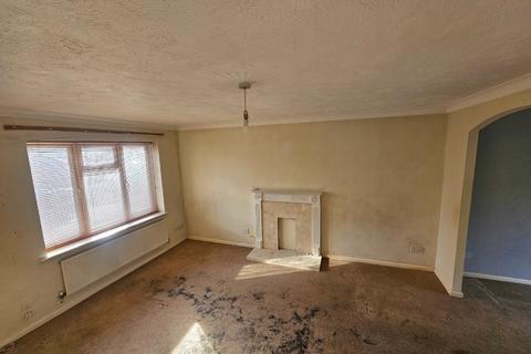 4 Mill Meadow, Northampton, NN2 7BA