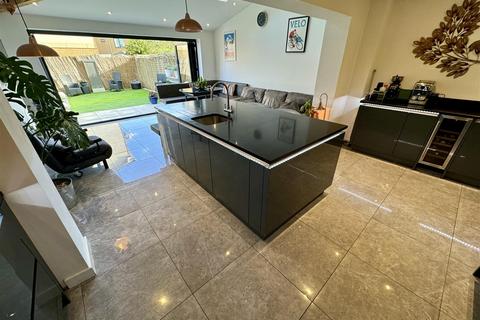16 Argentia Place, Portishead, Bristol, BS20 7QB