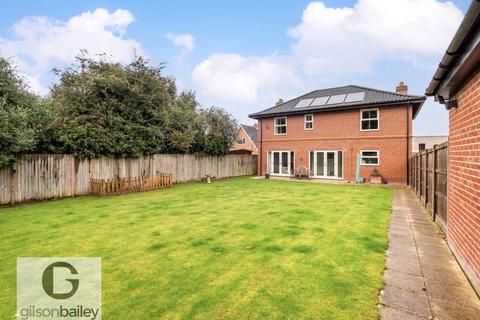 5 bedroom detached house for sale, Farman Way, Norwich NR13