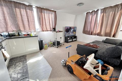 2 bedroom flat for sale, New Priestgate House, Priestgate, Peterborough, PE1