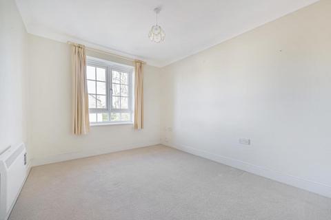 2 bedroom retirement property for sale, Wokingham,  Berkshire,  RG40