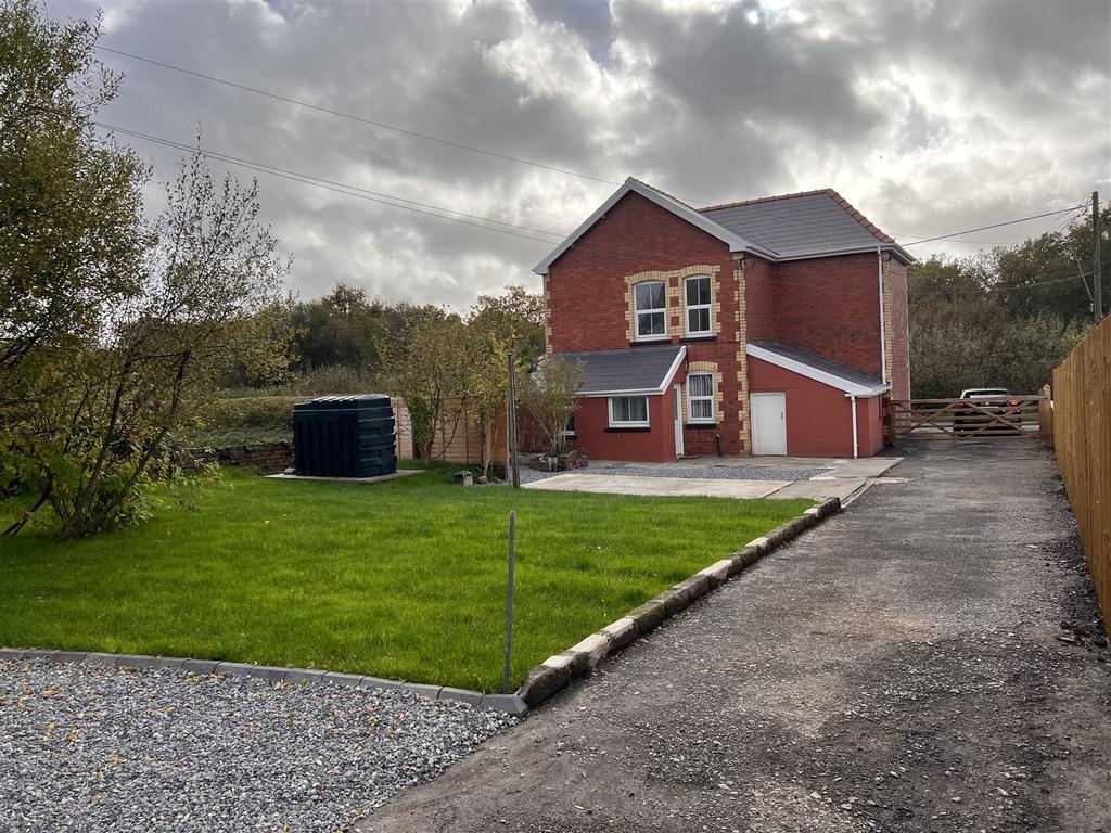 5 B5205 FE-B431-437 F-A869-88937 BFCF4 CB.jpeg