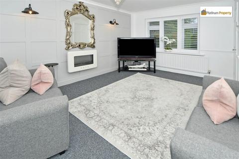 18 Avion Close, Stoke-on-trent, ST3 7QP