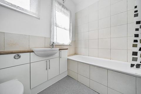 142 Birkbeck Road, Beckenham, BR3 4SS