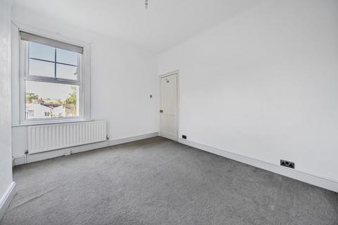 142 Birkbeck Road, Beckenham, BR3 4SS