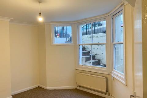 1 bedroom flat to rent, Madeira Place, Brighton BN2