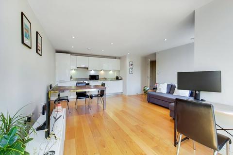 1 bedroom flat for sale, Westwick Gardens, Hammersmith, London, W14