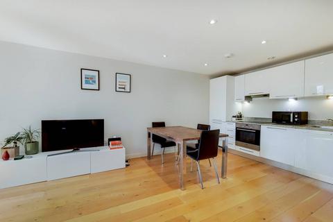 1 bedroom flat for sale, Westwick Gardens, Hammersmith, London, W14