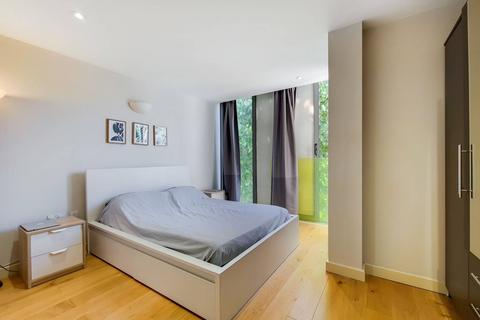 1 bedroom flat for sale, Westwick Gardens, Hammersmith, London, W14