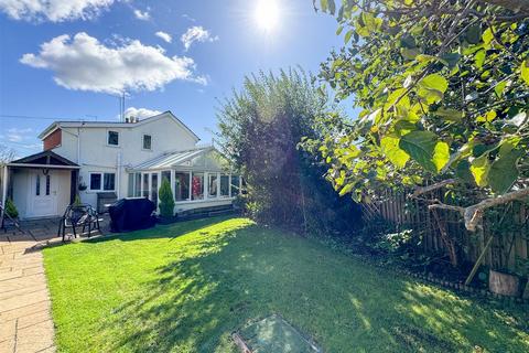 4 bedroom end of terrace house for sale, Fen Farm Cottages, Combs Lane, Stowmarket IP14