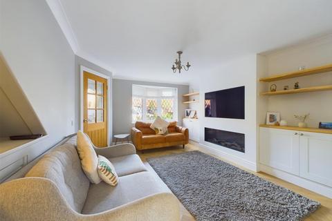 16 Alders Green, Gloucester, GL2 9HJ