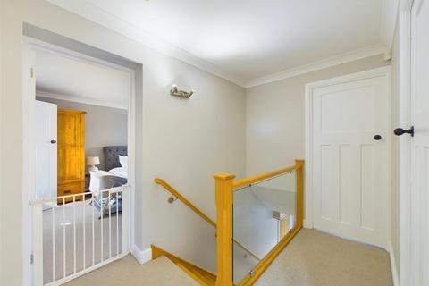 16 Alders Green, Gloucester, GL2 9HJ