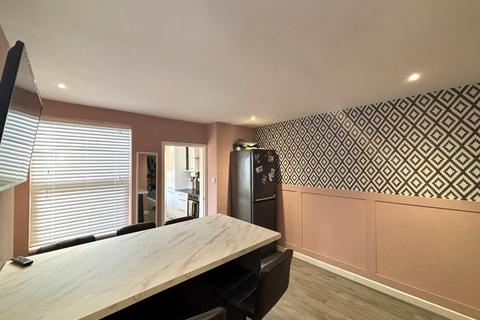 3 bedroom end of terrace house for sale, Heathfield Road, Redditch