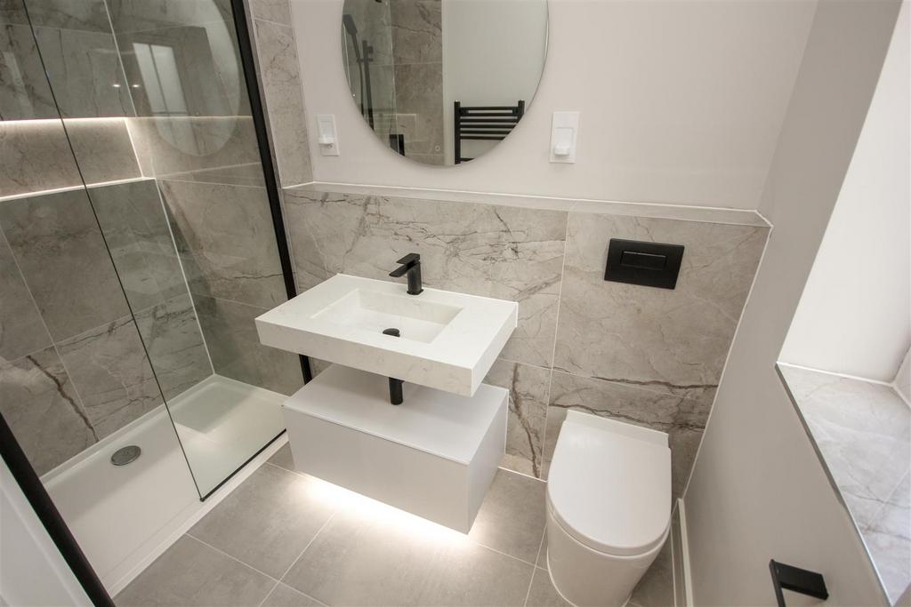 Ensuite downlights.jpg