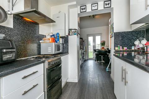 3 bedroom terraced house for sale, Peterborough Road, CARSHALTON, Surrey, SM5