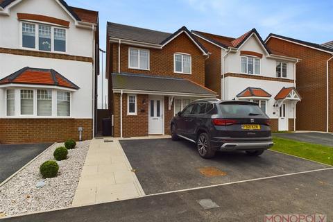 3 bedroom detached house for sale, Maes Glyndwr, Wrexham