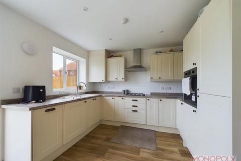 3 bedroom detached house for sale, Maes Glyndwr, Wrexham