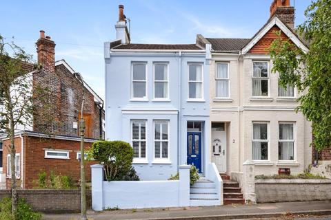 3 bedroom terraced house to rent, Maldon Road, Brighton BN1