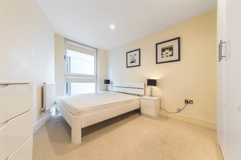 1 bedroom apartment to rent, Millharbour, London E14