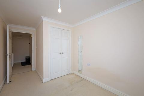 1 bedroom semi-detached house for sale, St Thomas Drive, PE21