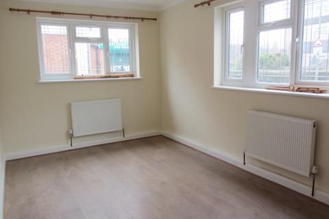 1 bedroom ground floor maisonette for sale, Walton Road, Woking GU21