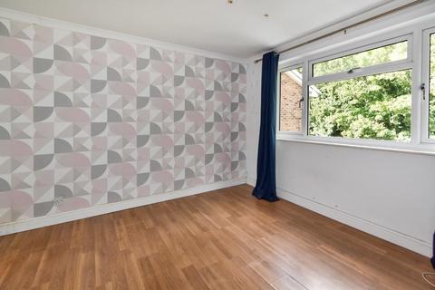 3 bedroom end of terrace house for sale, Grasmere Road, Kennington, Ashford TN24