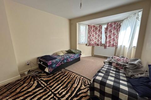 3 bedroom terraced house for sale, Bosbury Road, London, SE6