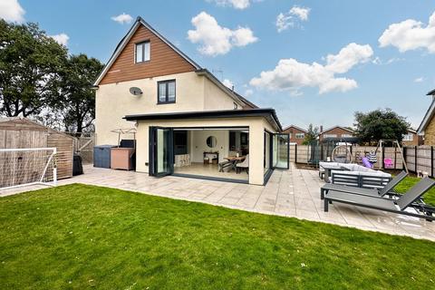 4 bedroom detached house for sale, Wiggins Lane, Billericay CM12