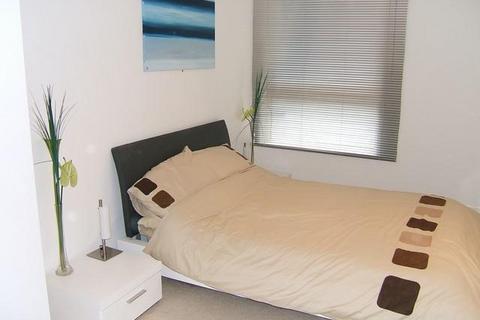 1 bedroom flat to rent, Mackenzie House, Leeds, UK, LS10