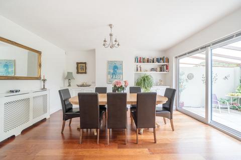 53 Queen Annes Grove, London, W5 3XP