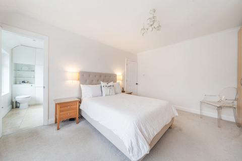 53 Queen Annes Grove, London, W5 3XP