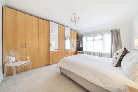 53 Queen Annes Grove, London, W5 3XP