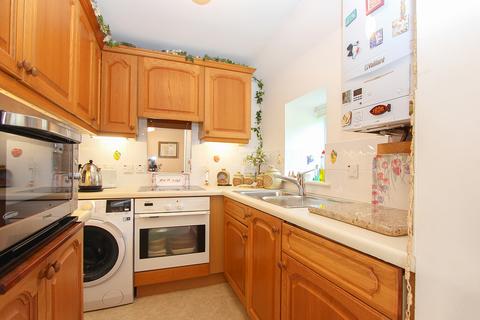 2 bedroom property for sale, L'Hyvreuse, St Peter Port, Guernsey, GY1