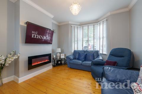 2 bedroom terraced house for sale, Brookscroft Road, E17