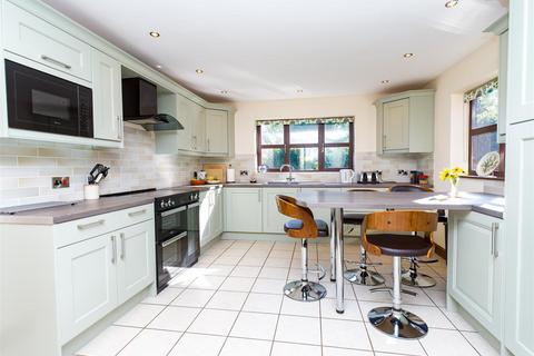 4 bedroom house for sale, Chapel Lane, Bagley.