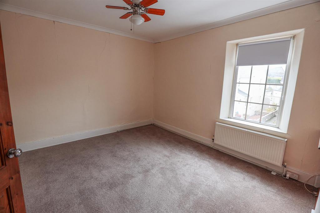3 R5 A6095.jpg