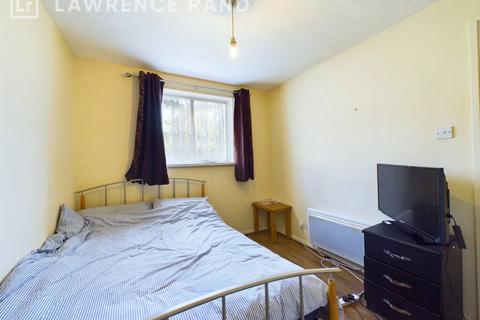 1 bedroom flat for sale, Wheatsheaf Close, Northolt, Middlesex, UB5