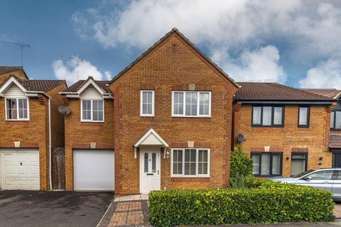 3 bedroom detached house for sale, Juno Way, Swindon SN5