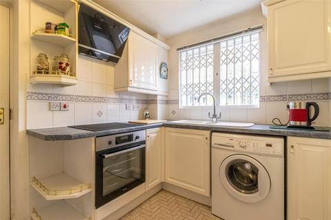 12 Juno Way, Swindon, SN5 8ZD