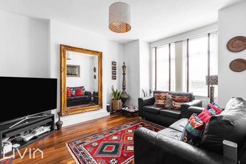 117 Beverstone Road, Thornton Heath, CR7 7LR