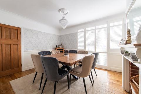 3 Earl Road, Northfleet, Gravesend, DA11 7AE