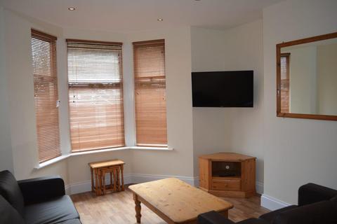 5 bedroom house to rent, Dinsdale Road, Newcastle Upon Tyne