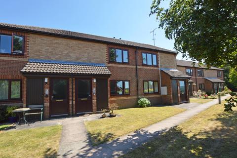 1 bedroom apartment for sale, Windmill Court, St. Mary's Close, Alton, Hampshire, GU34