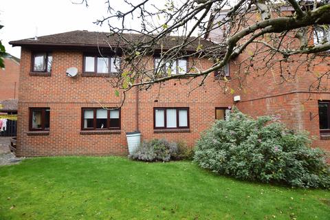 1 bedroom apartment for sale, Adams Way, Alton, Hampshire, GU34