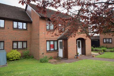 1 bedroom apartment for sale, Adams Way, Alton, Hampshire, GU34