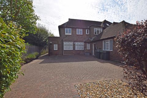 undefined, Winchester Road, Four Marks, Alton, Hampshire, GU34