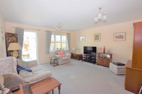 2 bedroom retirement property for sale, The Cooperage, Lenten Street, Alton, Hampshire, GU34