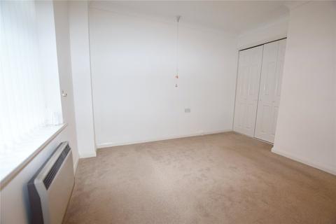 2 bedroom retirement property for sale, Lady Place Court, Market Square, Alton, Hampshire, GU34