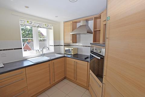 1 bedroom apartment for sale, Clover Leaf Court, Ackender Road, Alton, Hampshire, GU34