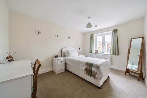 1 bedroom apartment for sale, Clover Leaf Court, Ackender Road, Alton, Hampshire, GU34